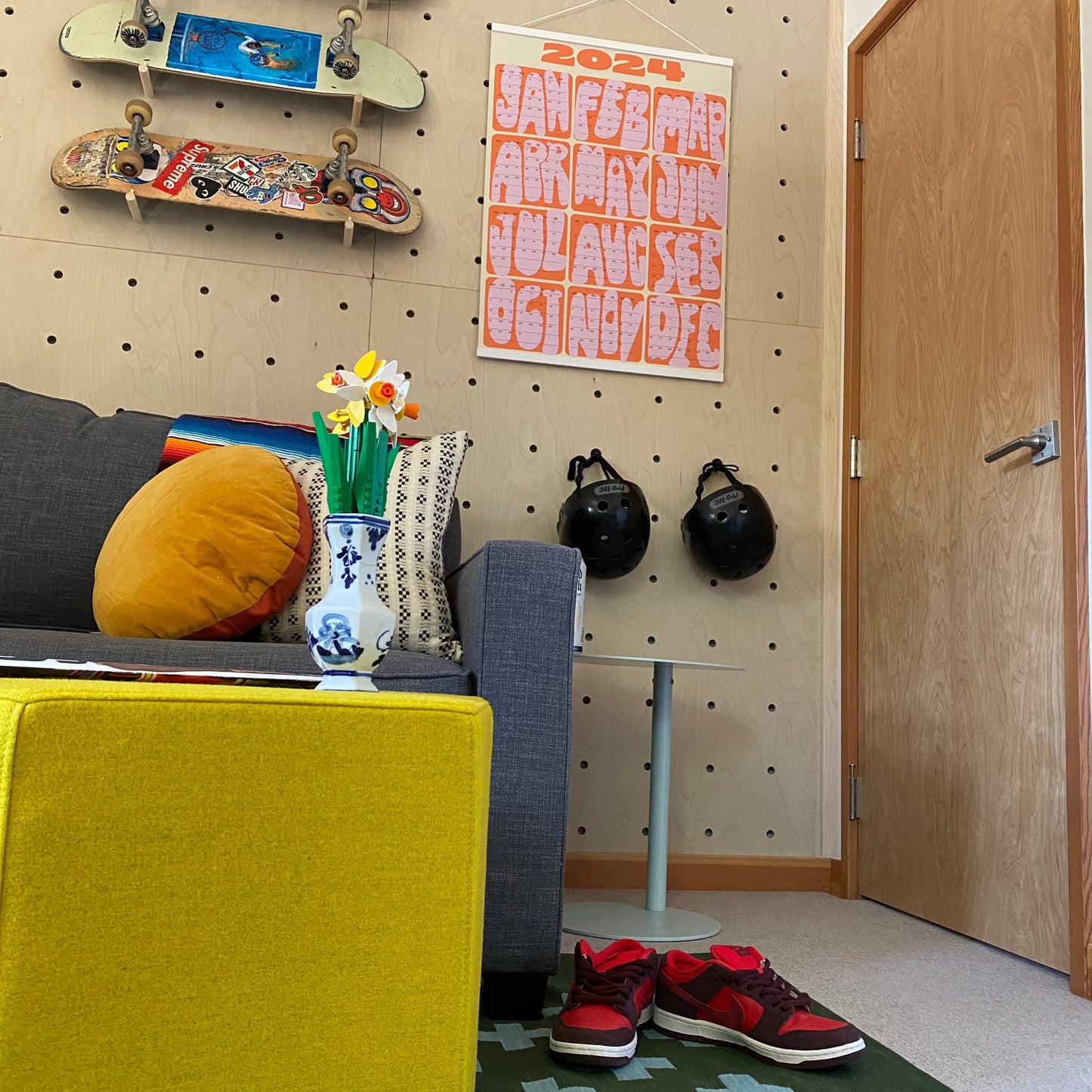 Months Calendar: Sherbet